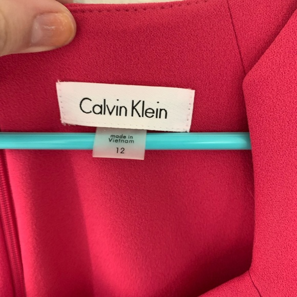 Calvin Klein ruched side dress - Picture 4 of 4